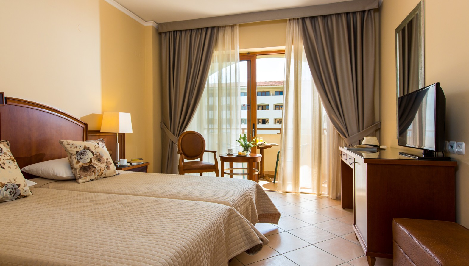 Double Room, Theartemis Palace 4*