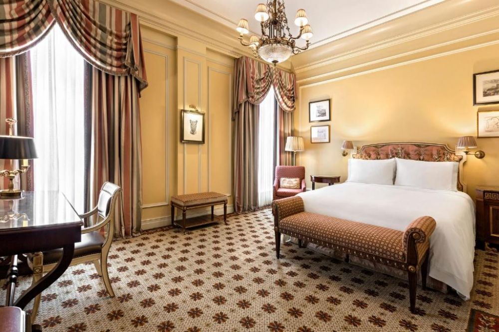 Deluxe Room/ Deluxe Room Butler Floor, Grande Bretagne a Luxury Collection Hotel Athens 5*