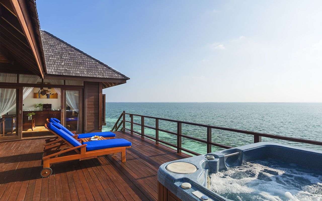 Prestige Jacuzzi Water Villa, Sun Siyam Olhuveli Beach (ex. Olhuveli Beach & Spa Resort) 4*