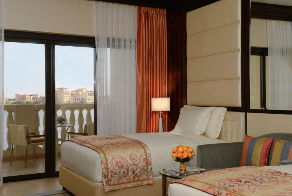 Two Bedroom Family Deluxe, The Ritz Carlton Abu Dhabi Grand Canal 5*