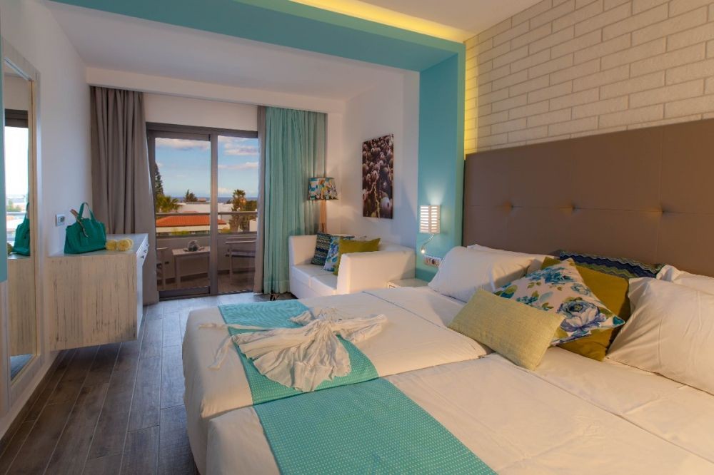 SUPERIOR SEA VIEW, Kyknos Beach Hotel & Bungalows 4*