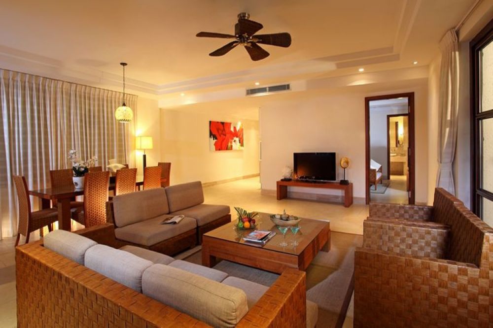 Three Bedroom Suite with Ocean View and Kitchen, Aegean Suites Sanya Yalong Bay Resort 5*