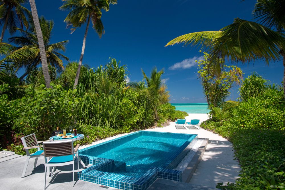 Sunrise/ Sunset Beach Pool Villa with Swirl pool, Kandima Maldives 5*