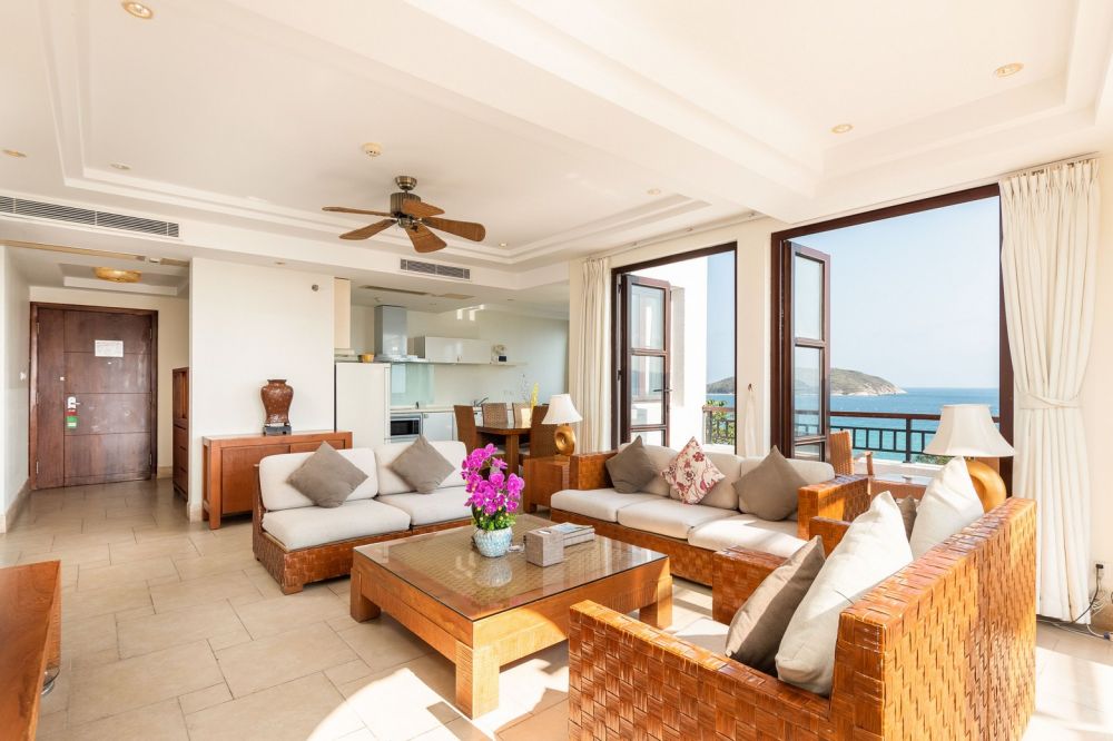 Supreme Two-Bedroom Suite with Ocean View and Kitchen, Aegean Suites Sanya Yalong Bay Resort 5*