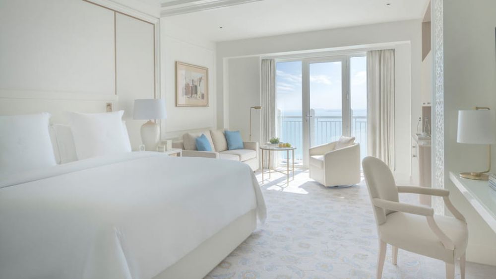 Premier Sea View Room, Four Seasons Hotel Doha 5*