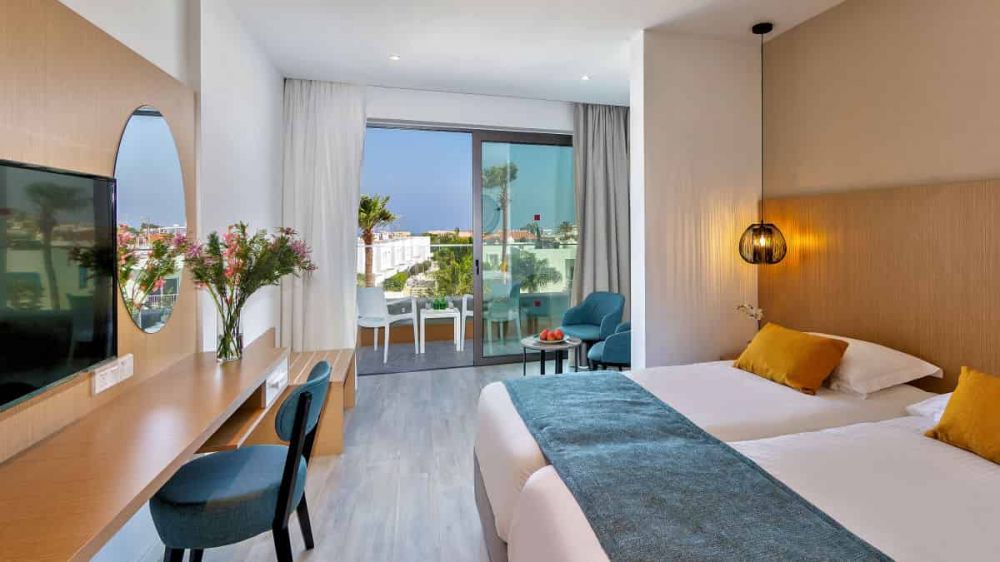 Twin / Double Inland View, Leonardo Crystal Cove Protaras (Adults Only 16+) 4*