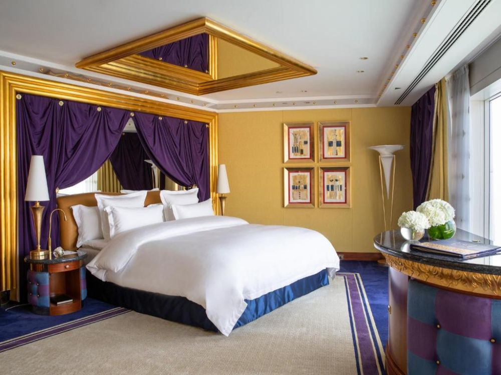 Deluxe Marina Suite, Burj Al Arab 5*