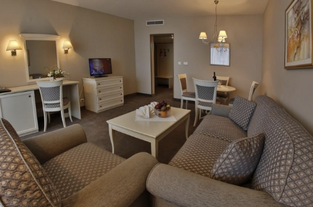 One Bedroom Apartment Sea View, Riviera Beach 5*