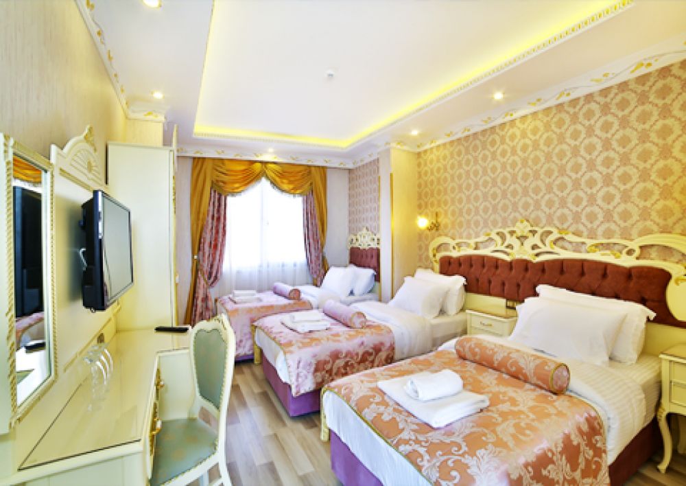 Standard, Nayla Palace Hotel 2*