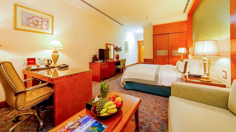 Superior Room, Grand Excelsior Hotel Al Barsha 4*
