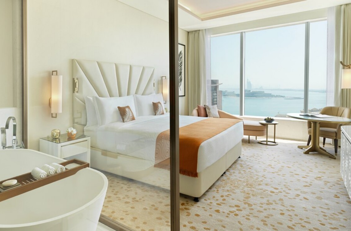 Grand Deluxe Twin/ King, The St. Regis Dubai The Palm 5*