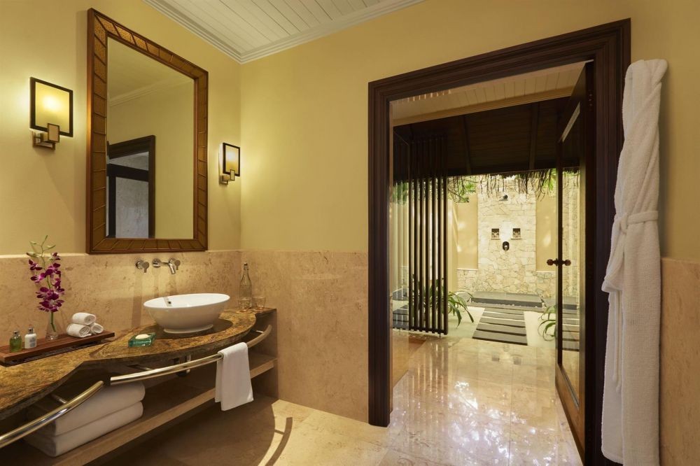 Deluxe Beach Villa, Taj Exotica Resort & Spa 5*