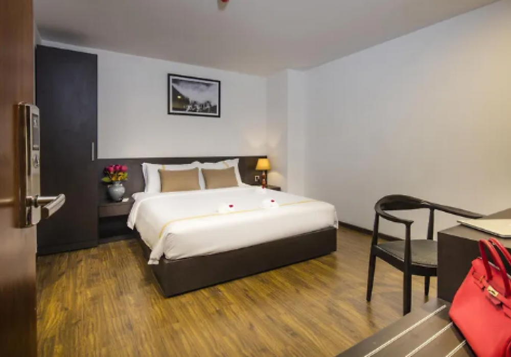 Superior Queen Room, Meriton Nha Trang Hotel 4*
