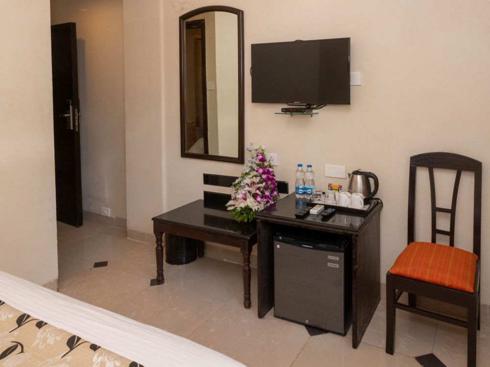 Deluxe Room, AM Hotel Kollection: Calangute Towers 3*