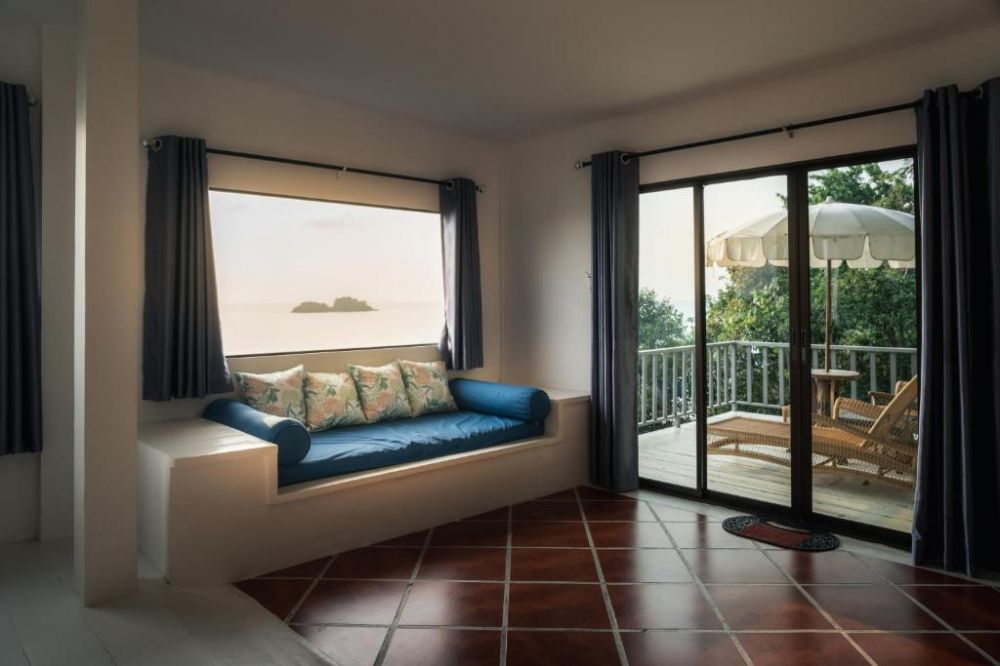 Deluxe Suite Ocean View, Koh Chang Cliff Beach 3*
