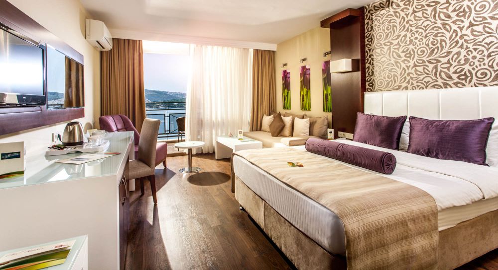 Deluxe Sea View/ Land View Room, Tusan Beach Resort 5*