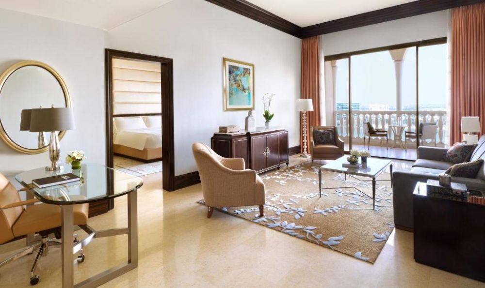 Executive Suite, The Ritz Carlton Abu Dhabi Grand Canal 5*