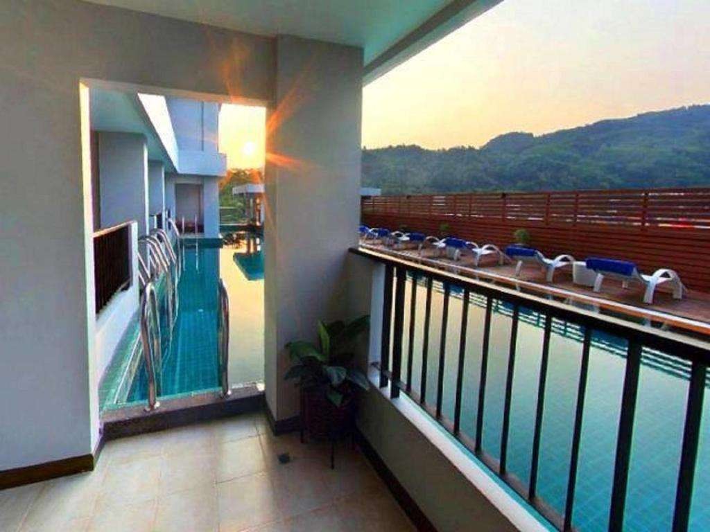 Premier Pool Access, Casa Del M Resort 4*