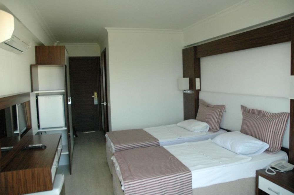 Standard Room, Arora Hotel 4*