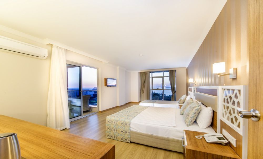 Resort Superior Suite, Lonicera World Resort & SPA Ultra All Inclusive (ex. Lonicera World Hotel, Lonicera Resort & SPA) 4*