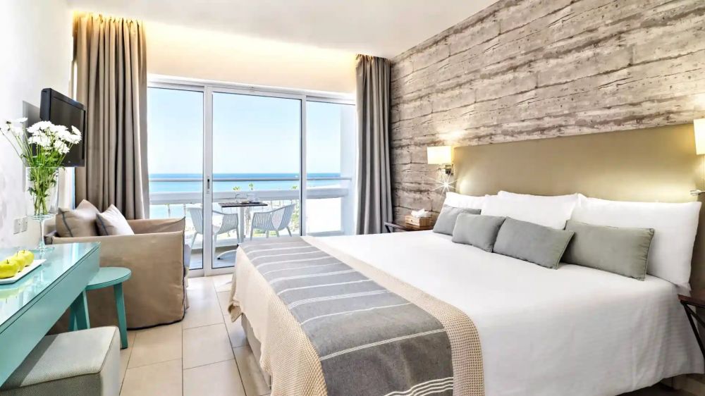 Twin / Double Sea View, Leonardo Plaza Cypria Maris (Adults Only 16+) 4*