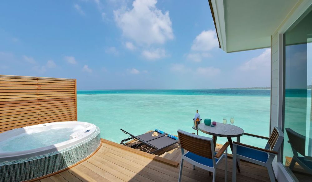 Aqua Villa with Swirl pool, Kandima Maldives 5*
