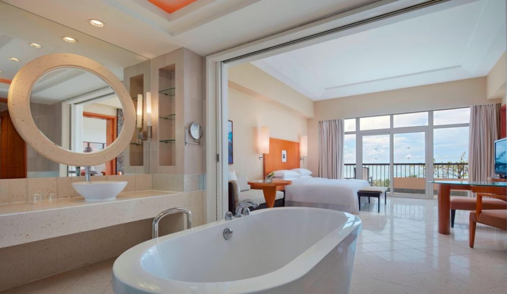 Sea View Suite, Sheraton Sanya Resort 5*