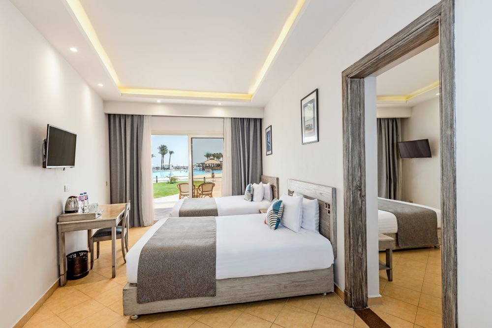 Mega Family Room, Sunrise Alma Bay Resort (ex. Protels Grand Seas Resort) 4*