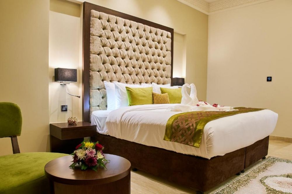 1-Bedroom Suite, Carlton Dubai Creek Hotel 4*