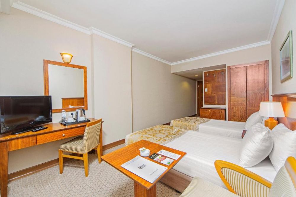 Standard Room, Grand Oztanik Hotel 4*