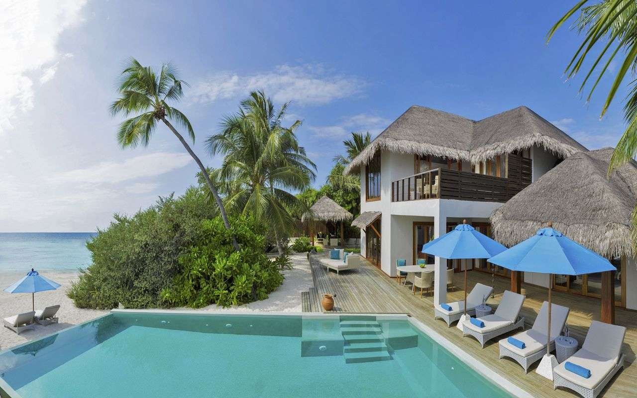 Three Bedrooms Beach Pool Residence, Dusit Thani Maldives 5*