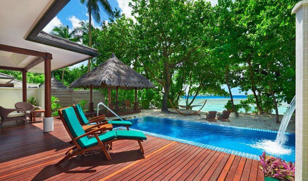 King Deluxe Beachfront Pool Villa, Hilton Seychelles Labriz Resort & Spa 5*