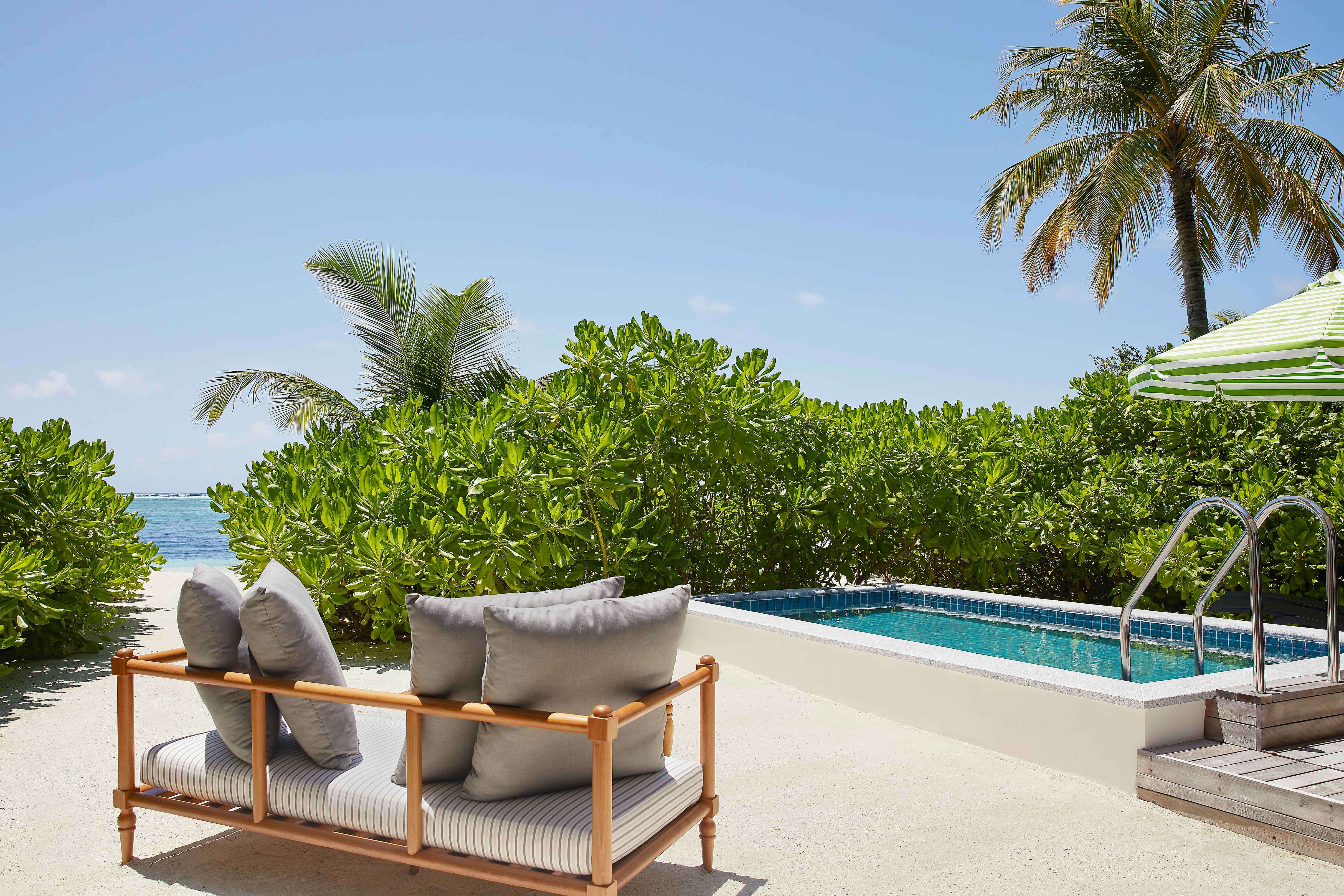 Beach Pool Villa, Le Meridien Maldives Resort & SPA 5*