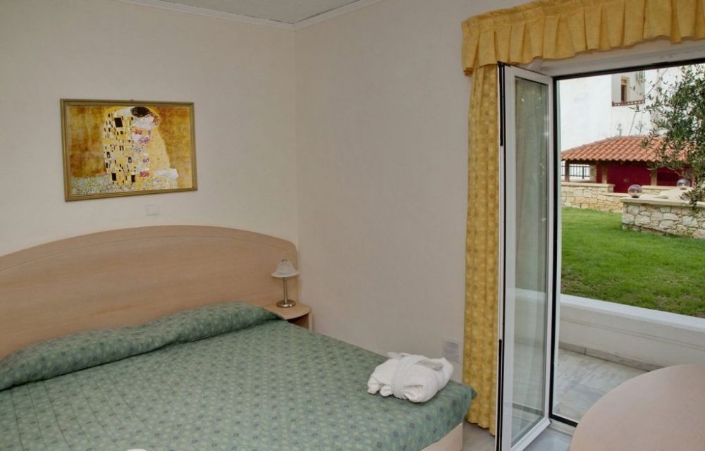 FAMILY ROOM TWO BEDROOMS, Jo An Beach Hotel 4*
