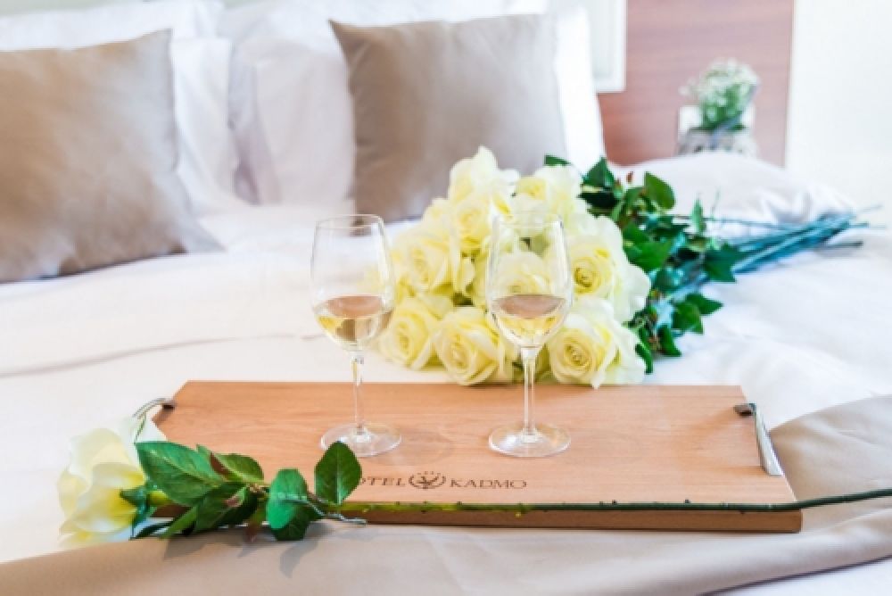 3 Bedroom Apartment Sea View, Kadmo Hotel 4*