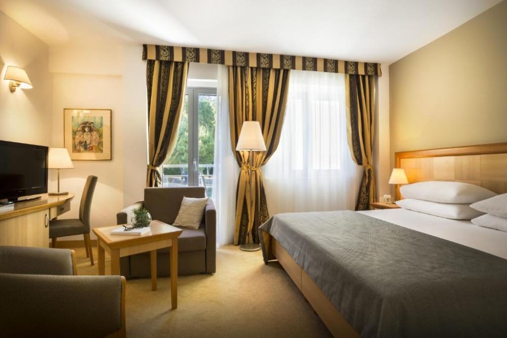 Comfort Double Room, Aminess Grand Azur Hotel 4*