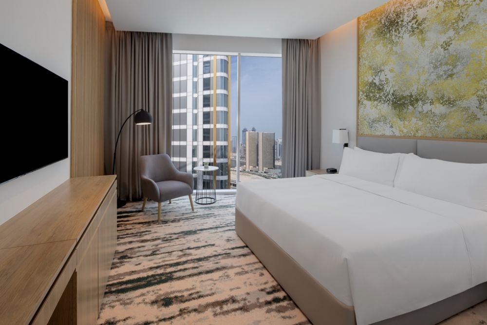 Standard Room, Holiday Inn Dubai Business Bay 4*