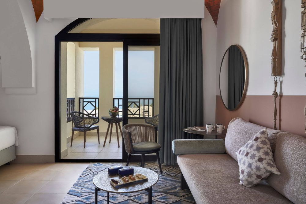 Guest Room/ Sea View Room, The Cove Rotana Resort 5*