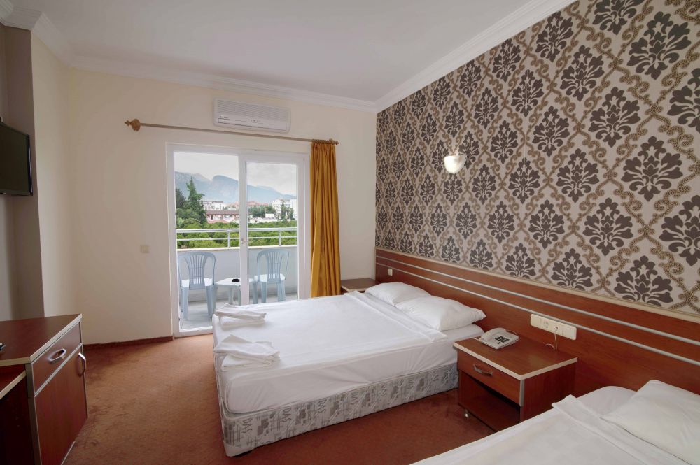 Standard Room, Grand Derin Hotel 4*
