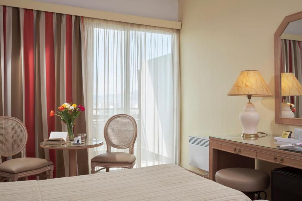 Standard DBL/QDRPL Room, Candia Hotel 4*