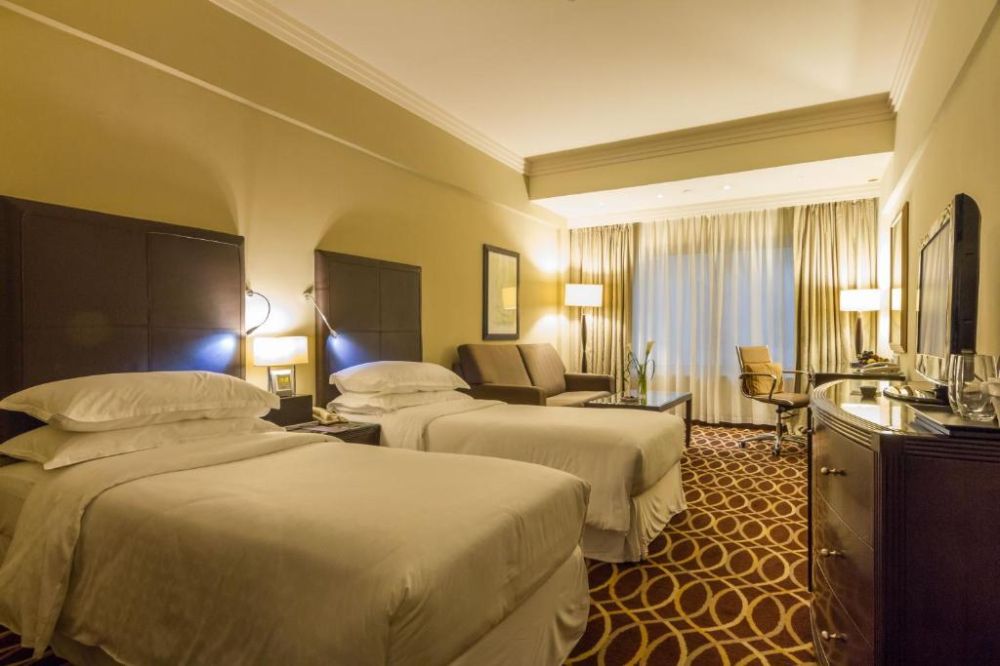 Executive Room, Grand Excelsior Hotel Deira Dubai 4*