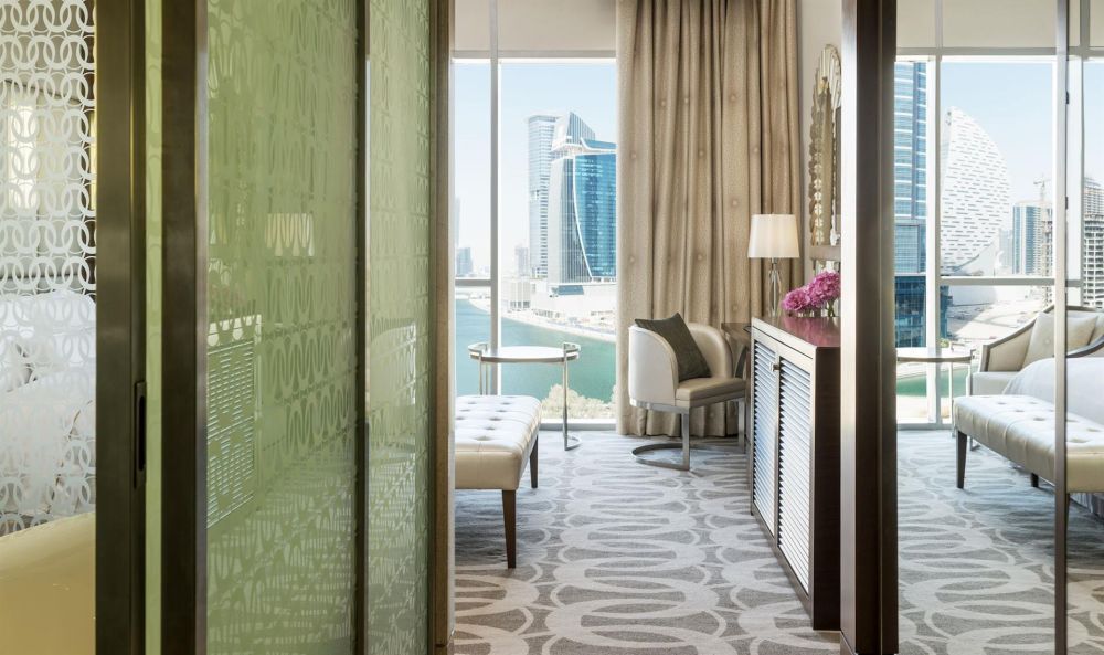 Deluxe King With Scenic View, Hilton Dubai Al Habtoor City 5*