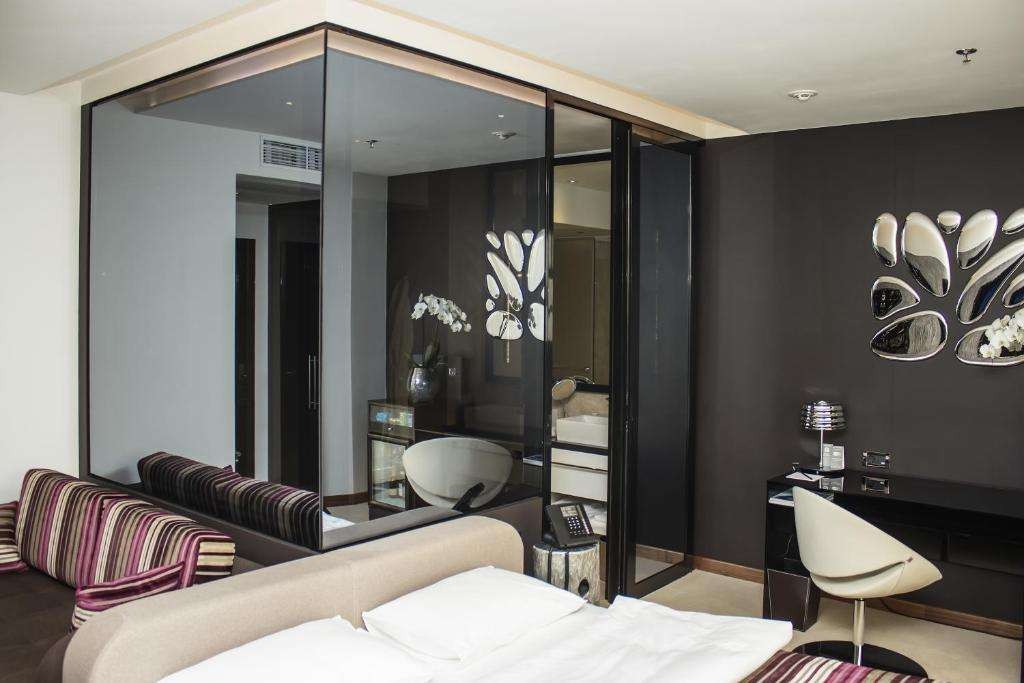 Signature Premium Room, 11 Mirrors Design Hotel 