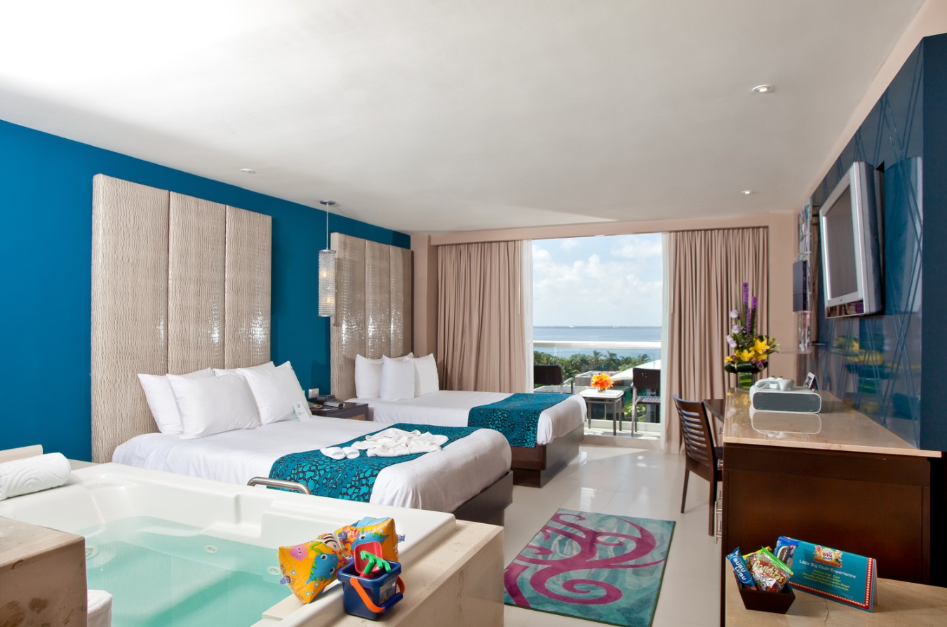 Deluxe Family Lagoon View 2 bedroom, Hard Rock Hotel Cancun 5*