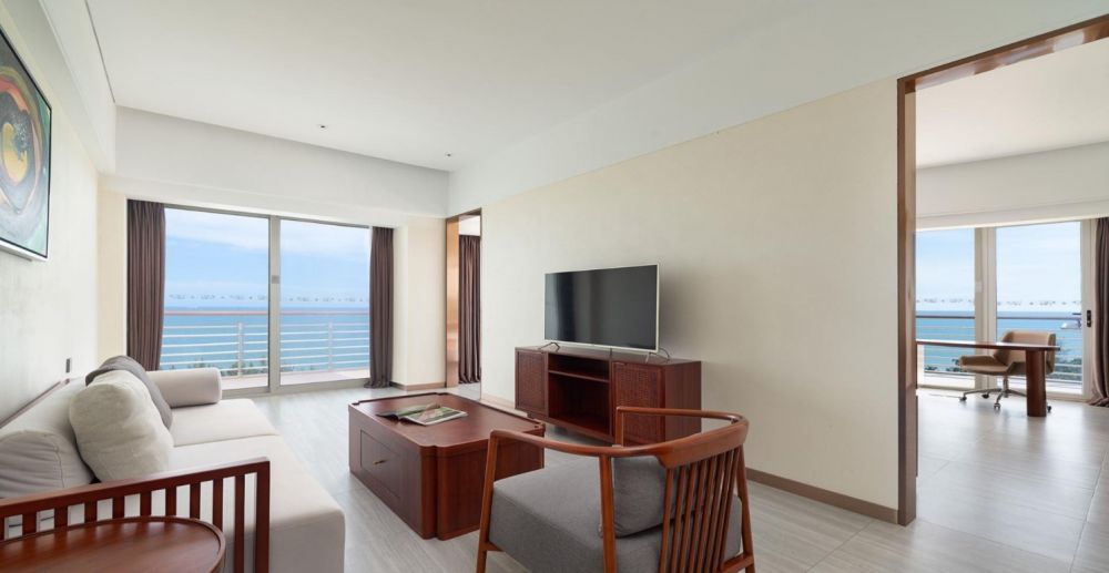 Panorama Ocean View Suite, Grand Soluxe Hotel & Resort Sanya 5*