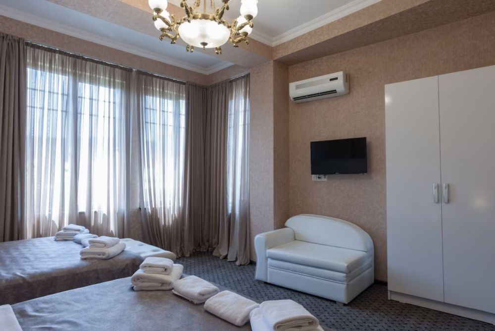 Family Room, Piazza Tbilisi 3*