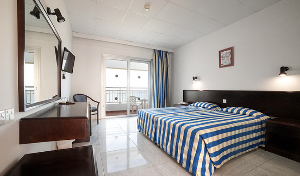 Twin Room With Limited Sea View and Balcony, Mimosa Beach Hotel 3*