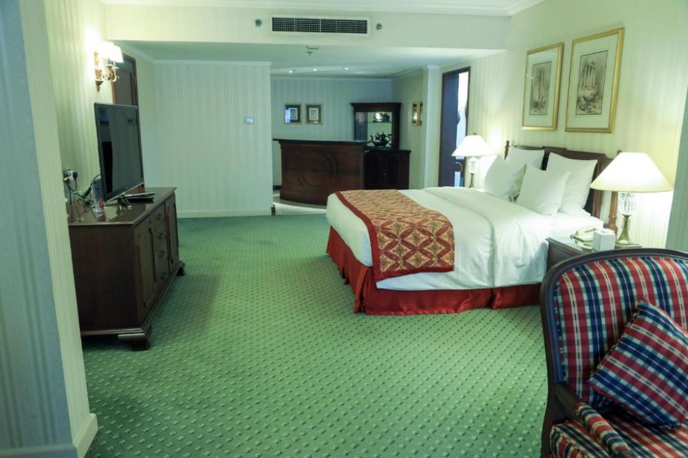 Suite Room, The Bristol Inn Hotel (ex. Gulf Inn Hotel Al Muteena) 4*