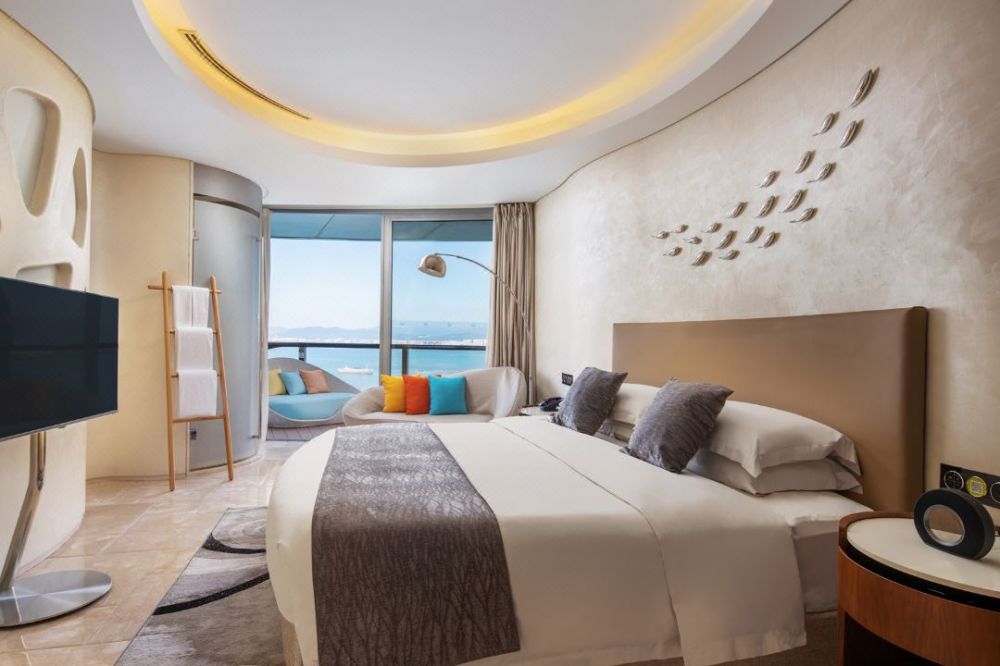 200° Panorama Ocean View Executive Suit (Two King Beds Room), Phoenix Island Resort Sanya 5*