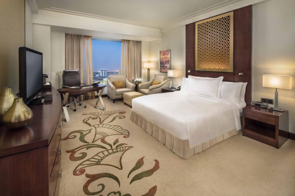 Deluxe Room Sea View, Conrad Dubai 5*